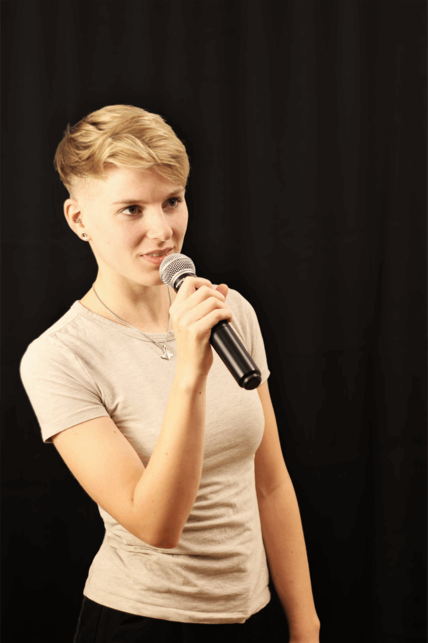 Poetry Slam mit Karina May und Freunden am Samstag, 18.04.2026 - Veranstaltung fällt leider aus!